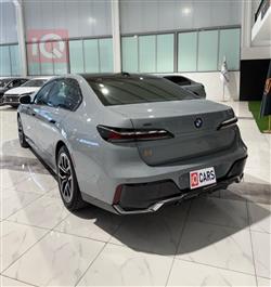 بي ام دبليو الفئة 7